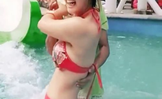 小姐姐玩水动画,小姐姐玩水动画欢乐瞬间