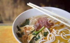 小苹果网红过期米线线喵,过期食品的诱惑与警示